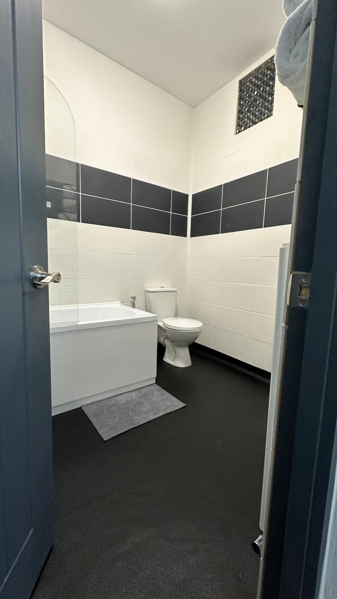 Modern 2 Bed Near Turf Moor Football Stadium, Parks, Canal And Lake Burnley Eksteriør bilde